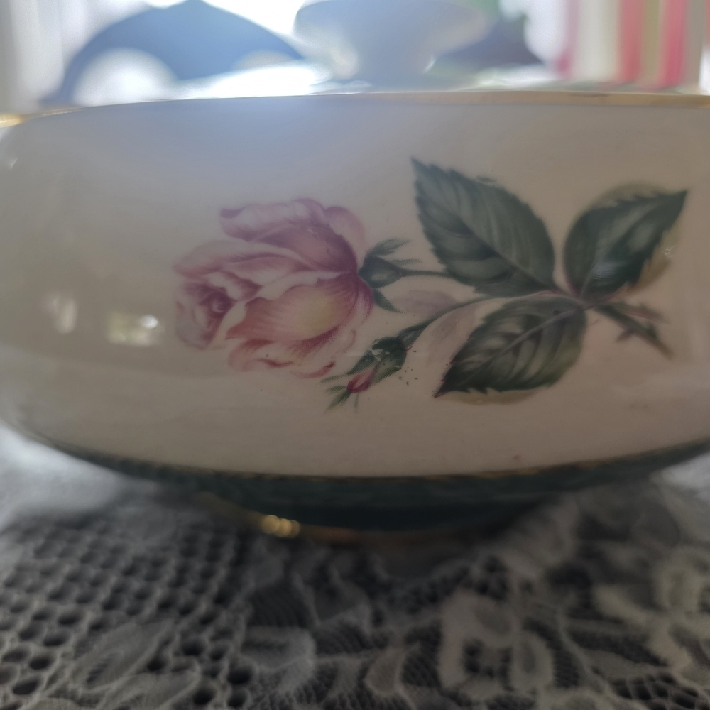 Vintage Homer Laughlin Cavalier Eggshell Dish